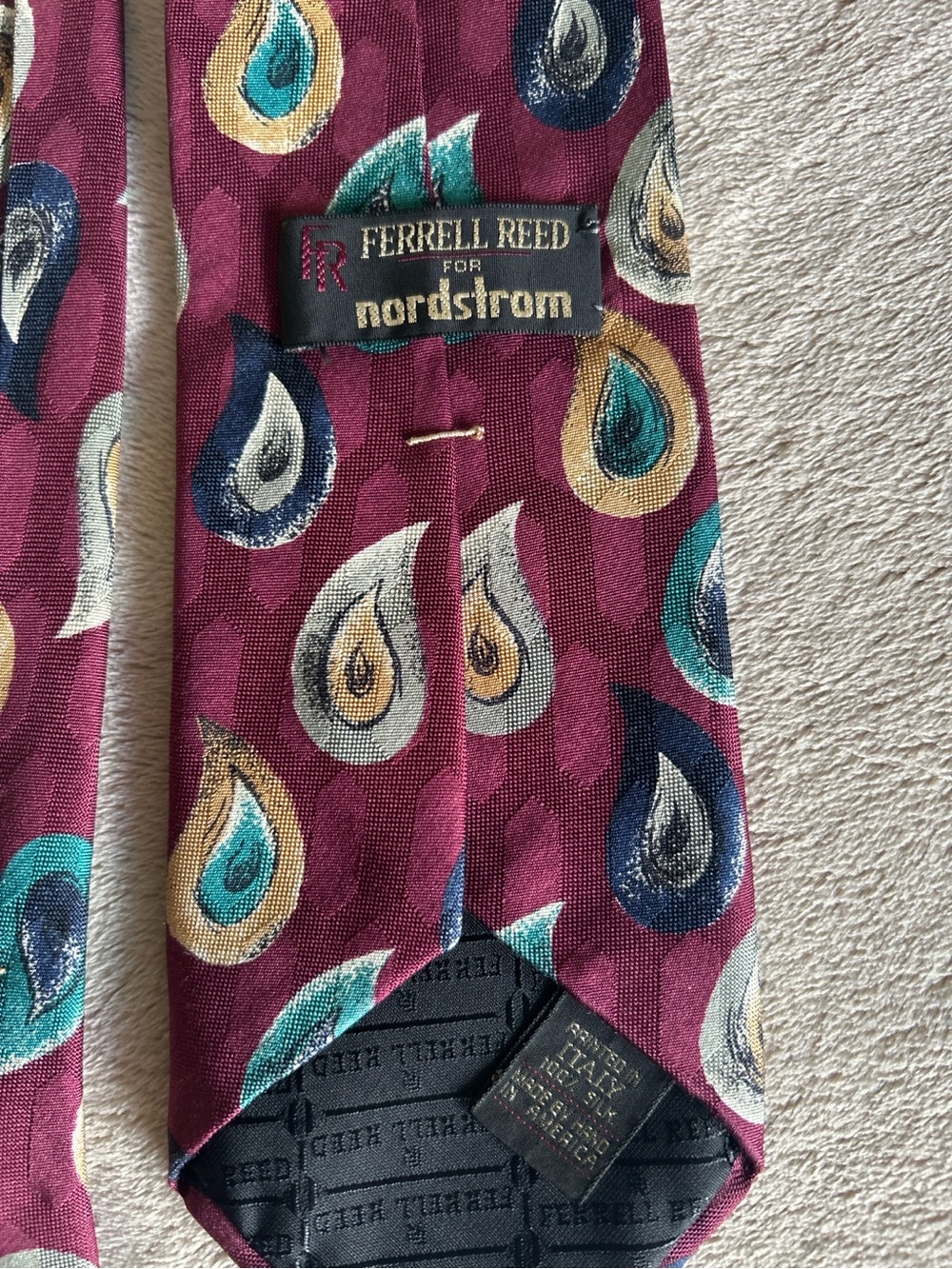 Ferrell Reed 100% Silk Tie Made in Italy Burgundy Paisley Teardrop Necktie - Picture 4 of 6